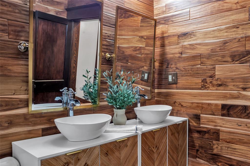 Winnetka Heights - Residential