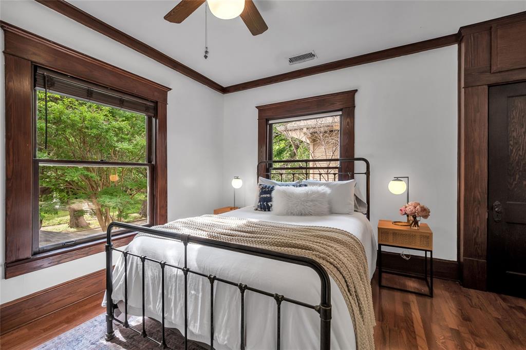 Winnetka Heights - Residential