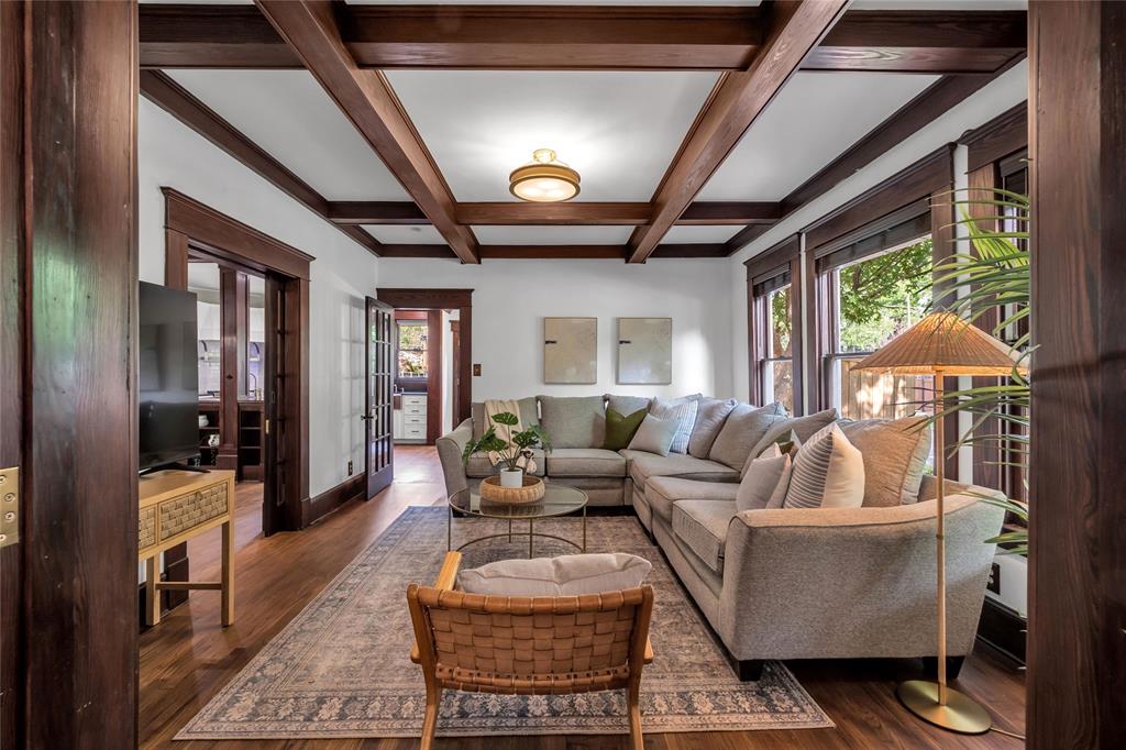 Winnetka Heights - Residential