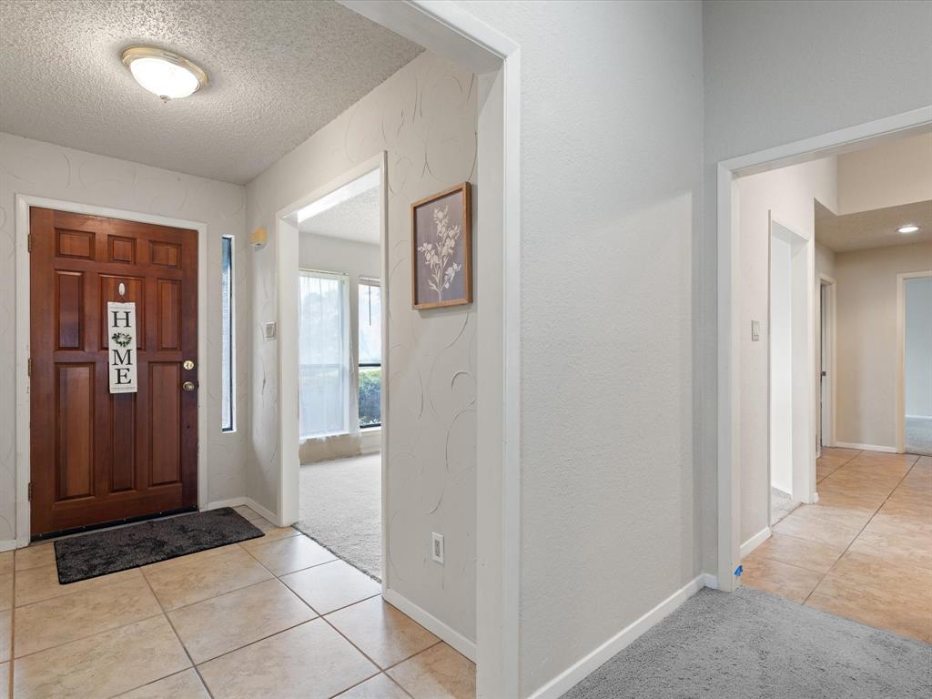 7717 Woodside Hill