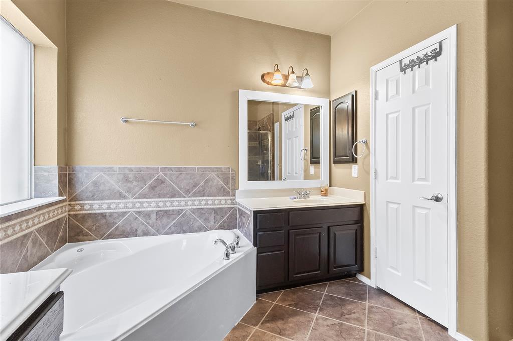 Mistletoe Hill Ph IV - Residential