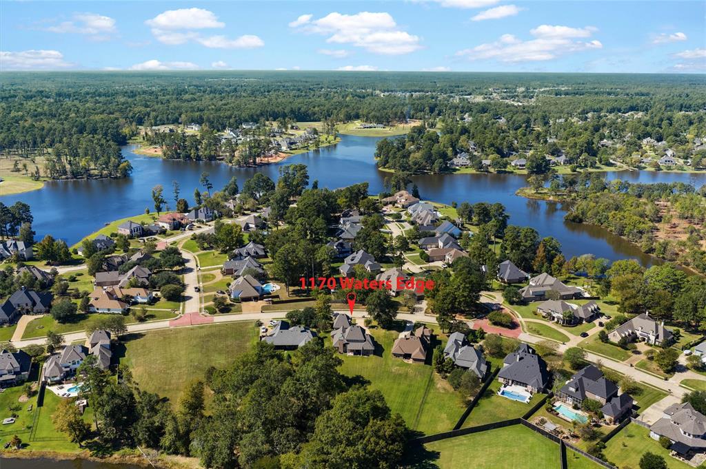 Lakeside On Long Lake - Residential