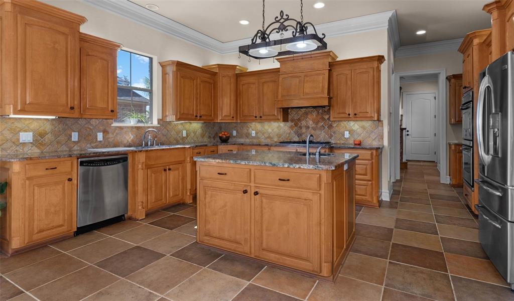 Lakeside On Long Lake - Residential