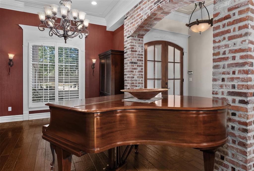 Lakeside On Long Lake - Residential