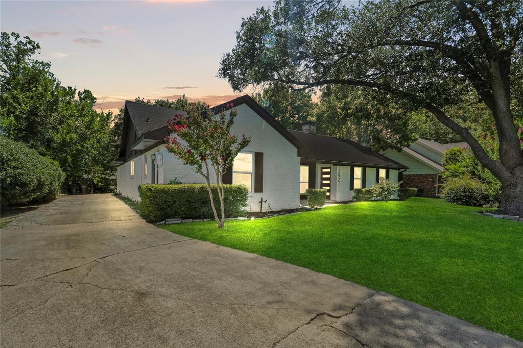 2921 Deep Valley Trail