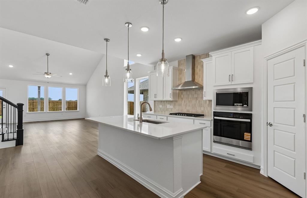 1216 Graydon Street