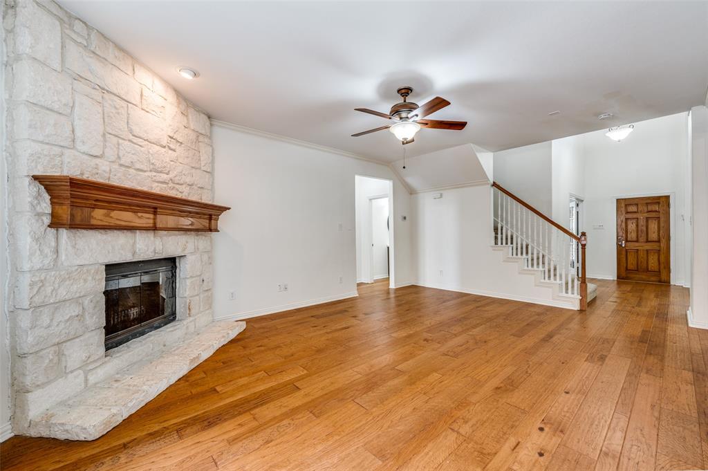 1607 Woodstream Lane