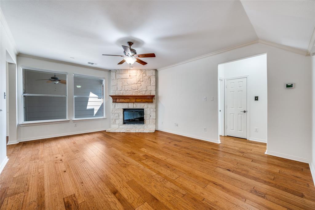 1607 Woodstream Lane