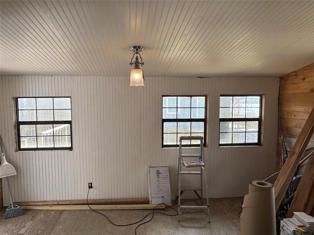 Pine Trail Shores - Residential