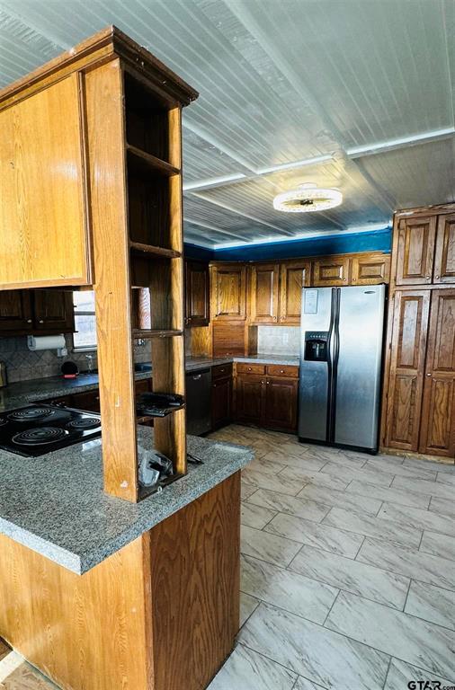 Pine Trail Shores - Residential