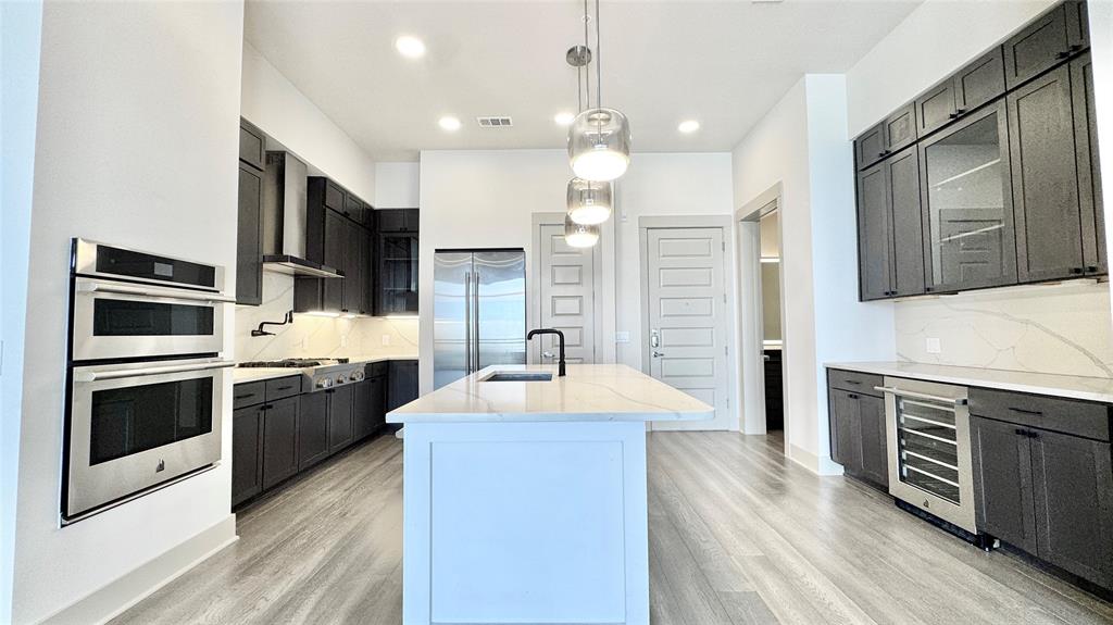 3330 Oak Grove Avenue 1303