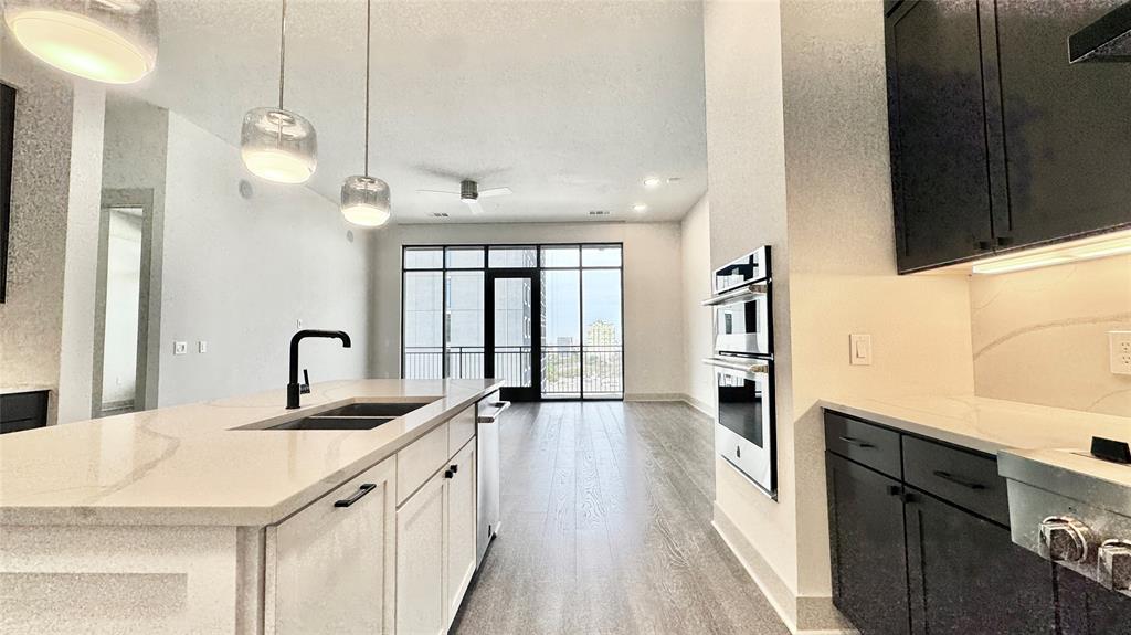 3330 Oak Grove Avenue 1303