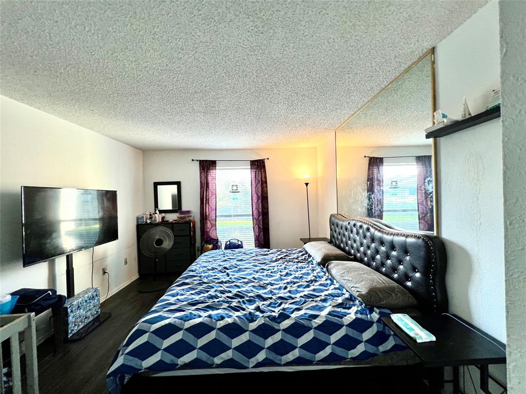 Cambridge Condos Ph 01 03 - Residential