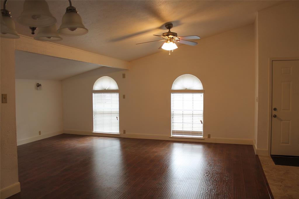 5909 Excalibur Drive