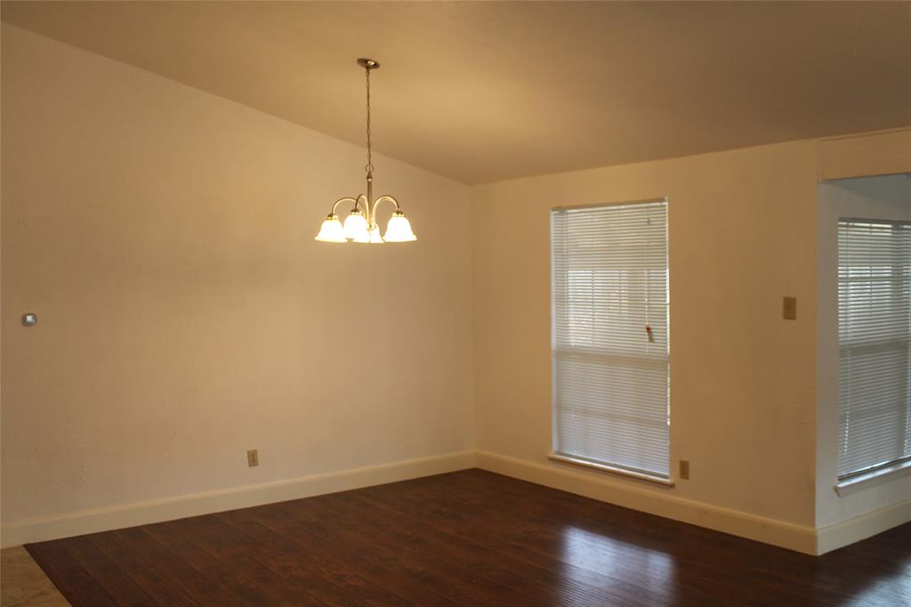 5909 Excalibur Drive