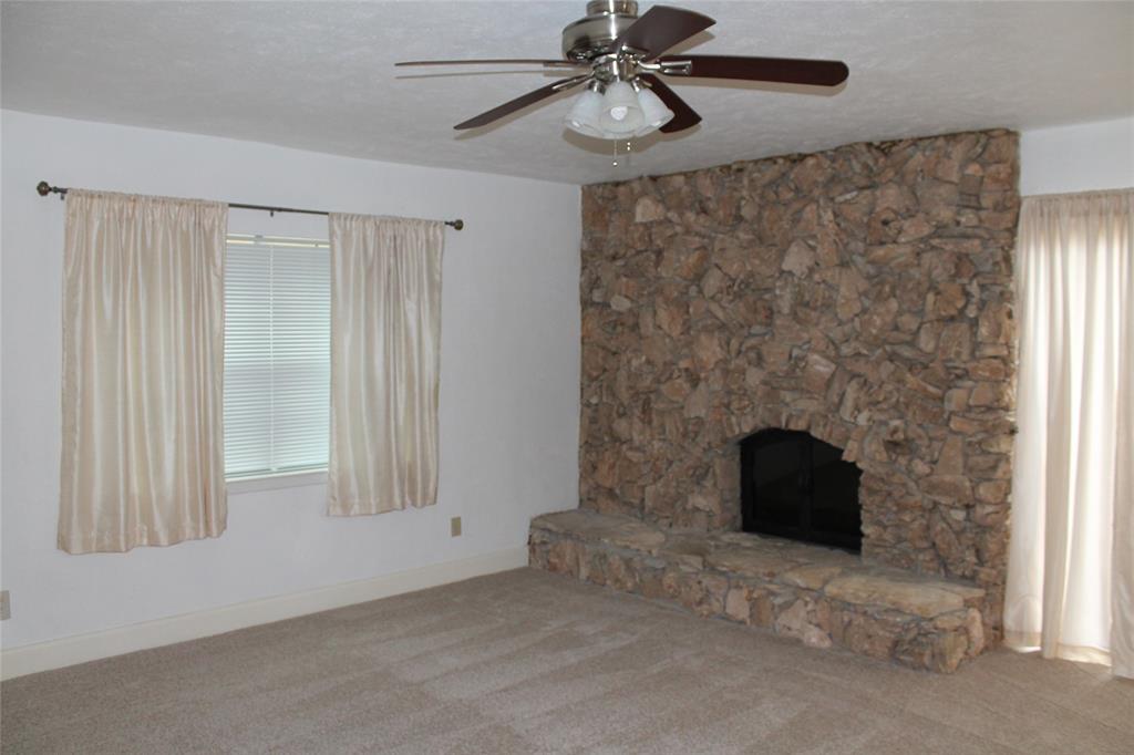 5909 Excalibur Drive