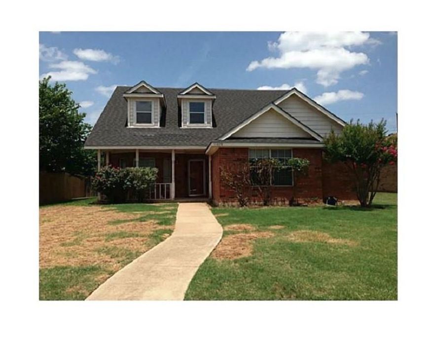 Discover the perfect blend of comfort and style at 11809 Hickory Garden Dr. This 4bedroom, 2 bath home boasts 1,661 square feet of meticulously designed living space. The charming home welcomes you with a spacious layout, offering both functionality and a warm ambiance. Immerse yourself in the modern kitchen, unwind in the well-appointed bedrooms, and enjoy the tranquility of the surrounding neighborhood. With its prime location, this property is not just a house; its a place to call home.

All Bridge Homes residents are automatically enrolled in our Resident Benefits Package (RBP), to ensure the best leasing experience.