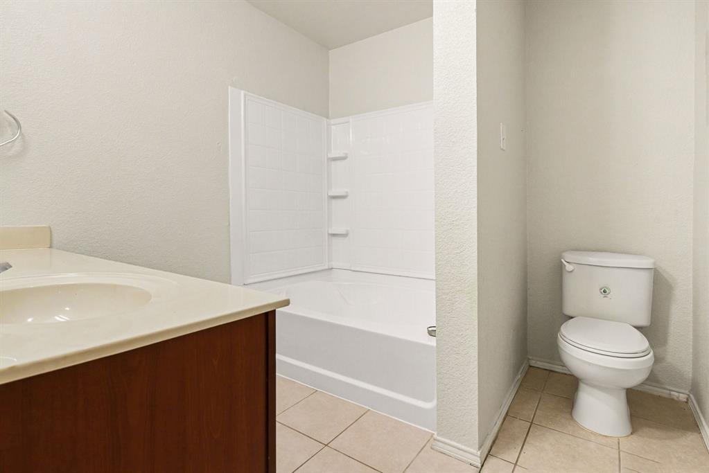 Creekside Estate - Residential