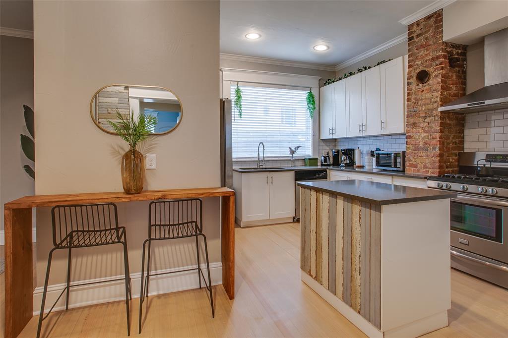 Dallas Land & Loan 02 - Residential