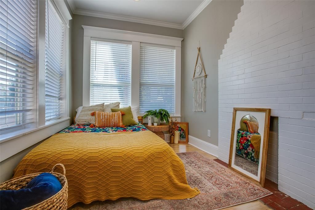 Dallas Land & Loan 02 - Residential