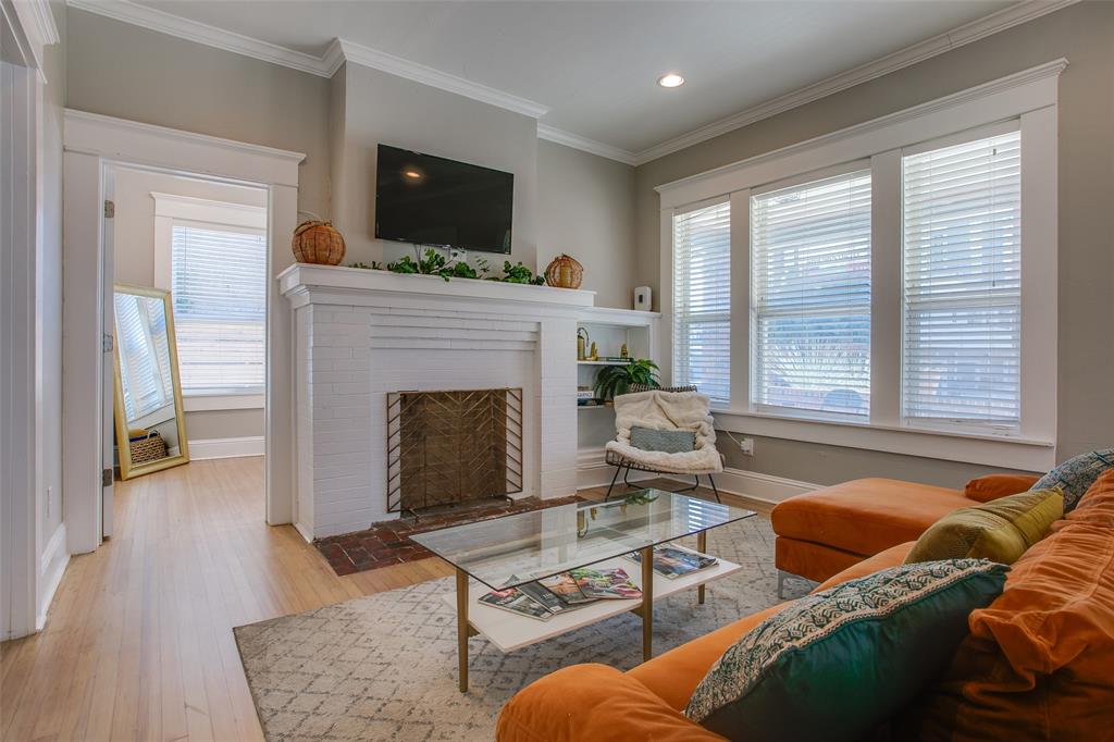 Dallas Land & Loan 02 - Residential