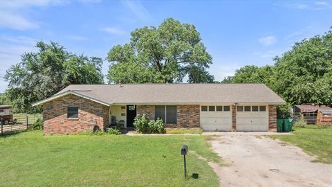 350 S Lennox Street Stephenville TX 76401