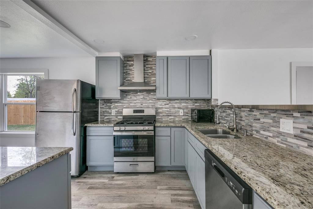 Photo of 4524 Harvey Dr, Mesquite, TX 75150 (MLS # 21201282)