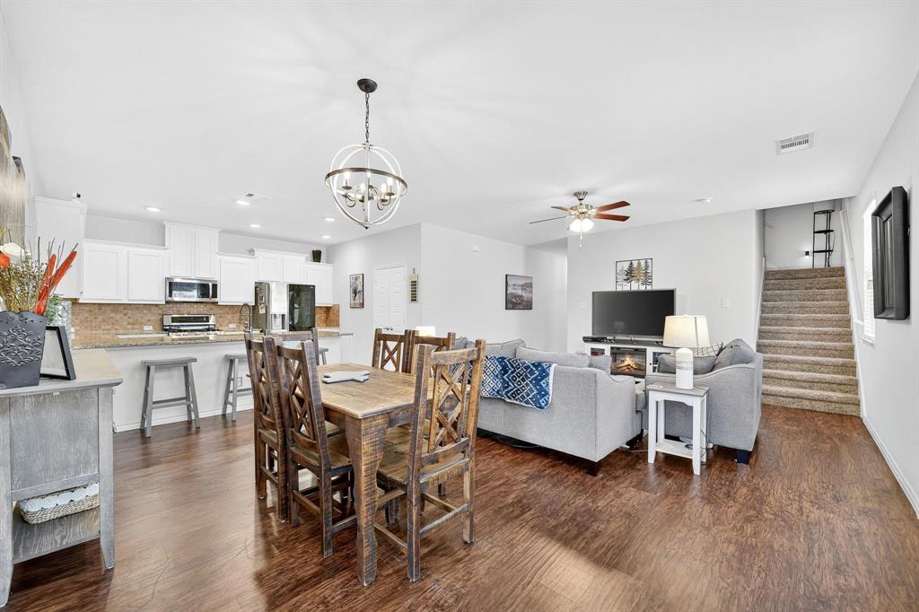 Valencia On The Lake - Residential Lease