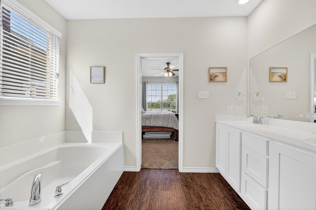 Valencia On The Lake - Residential Lease