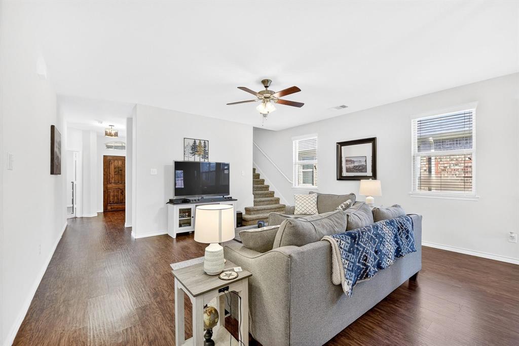 Valencia On The Lake - Residential Lease