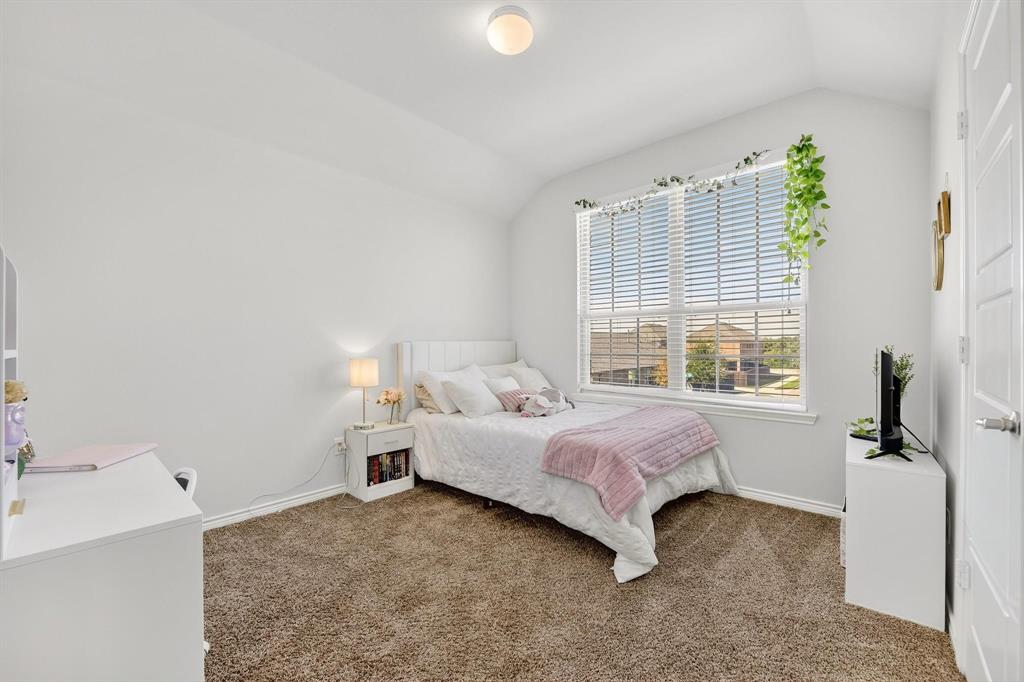 Valencia On The Lake - Residential Lease