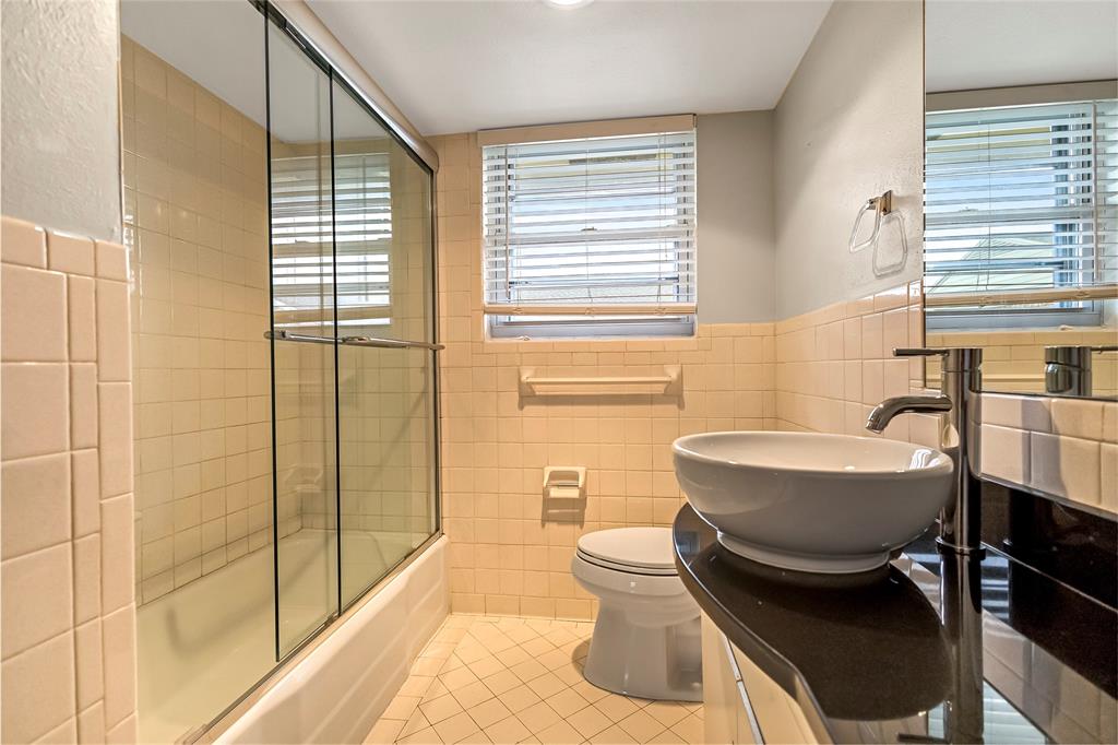 Williamsburg 02 Condo - Residential