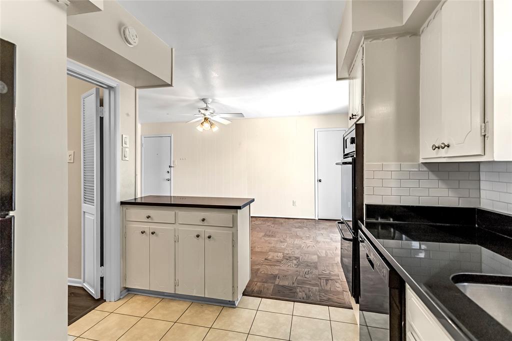 Williamsburg 02 Condo - Residential