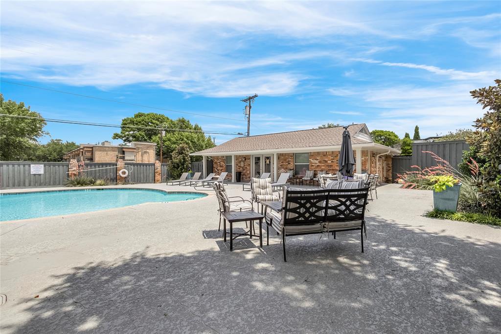 Williamsburg 02 Condo - Residential