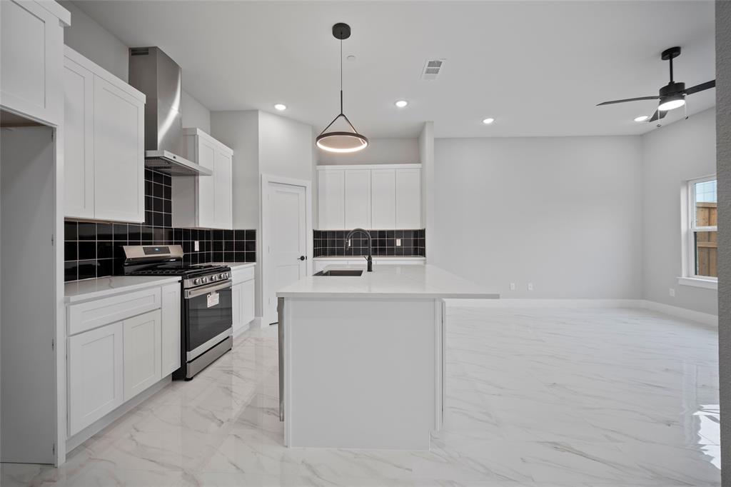 4424 fatima Drive