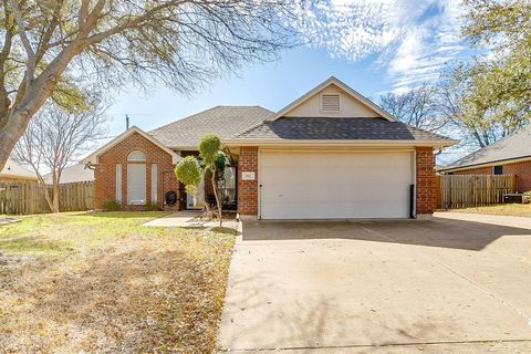 841 Park Meadow Lane Burleson TX 76028