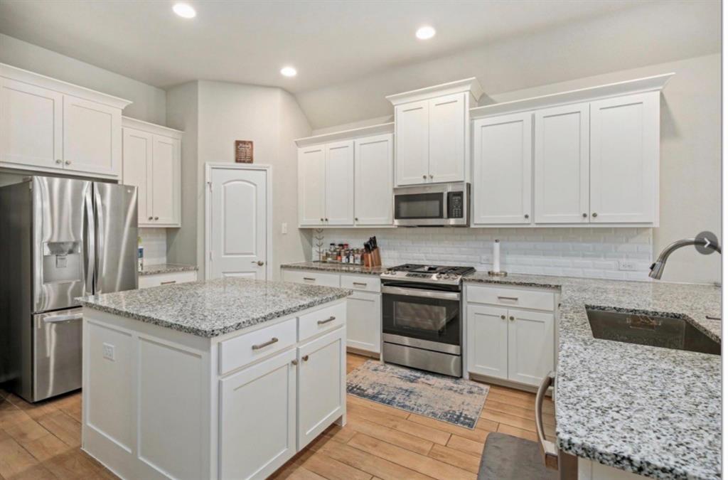 2301 Birdwell Cove