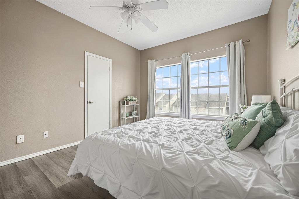 Oaks On The Ridge Condo - Residential