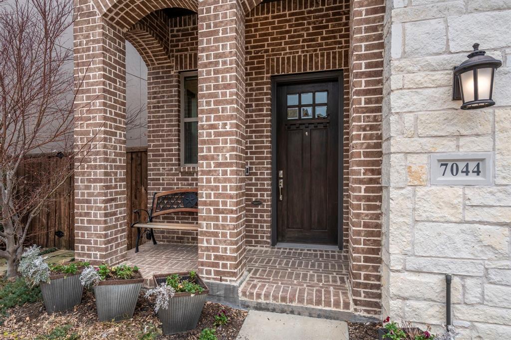 7044 Silverberry Street