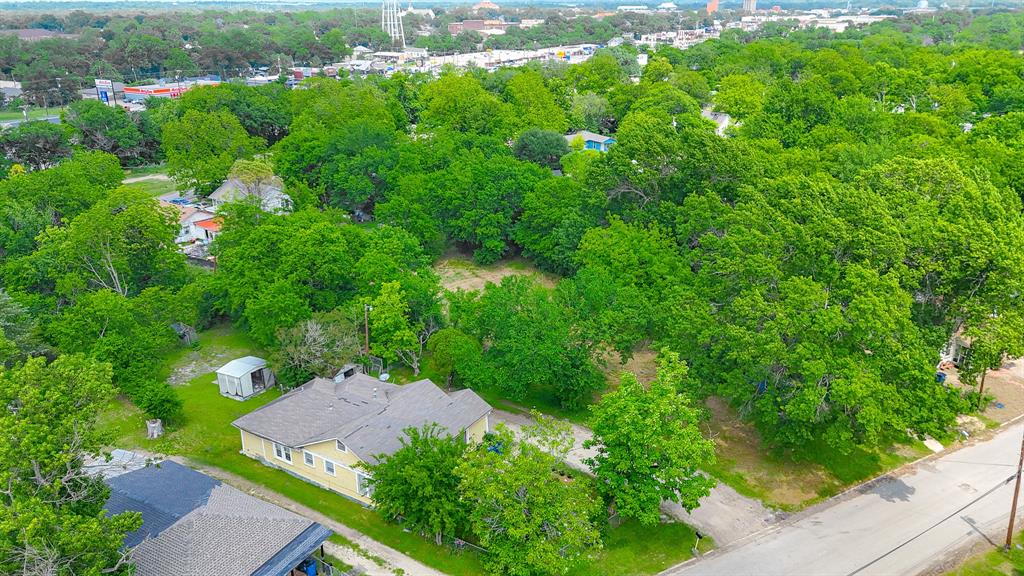 Corsicana - Land