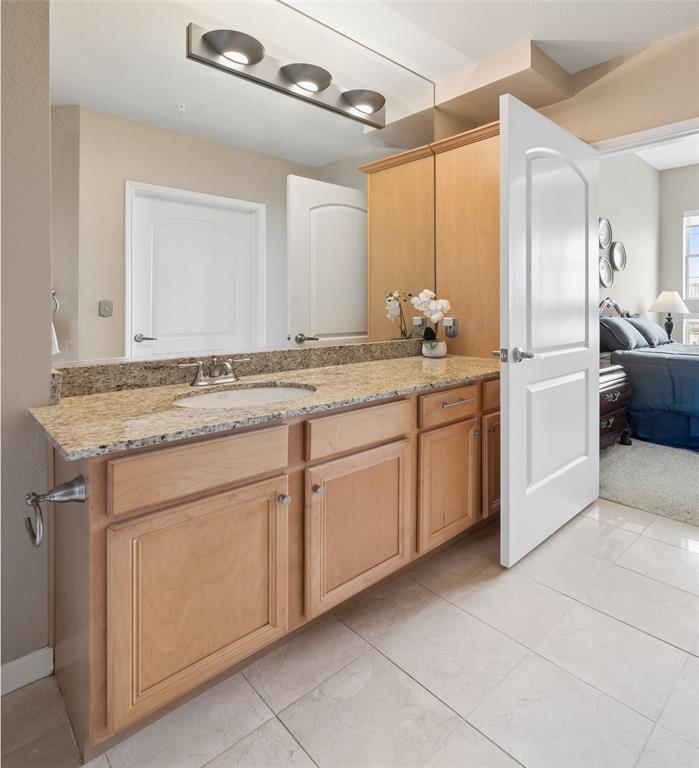 RENAISSANCE ON TURTLE CREEK CO - Residential