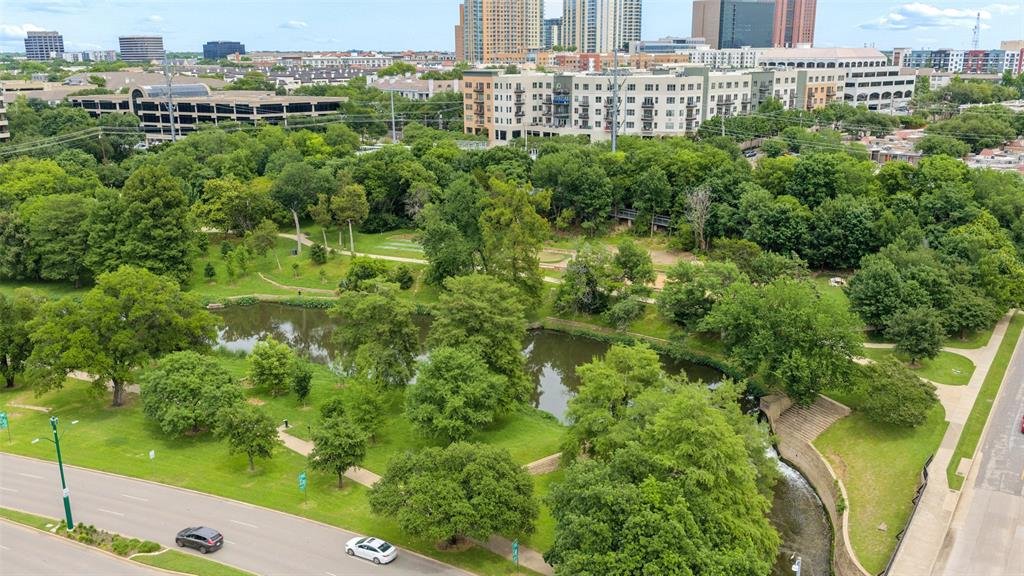 RENAISSANCE ON TURTLE CREEK CO - Residential