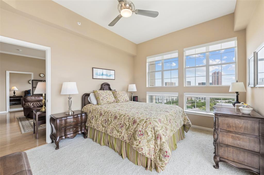 RENAISSANCE ON TURTLE CREEK CO - Residential