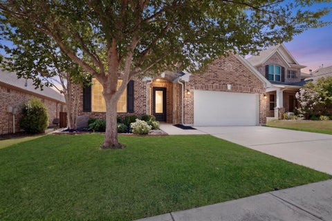 Photo of 3312 Glen Crest Lane, Denton, TX 76208 (MLS # 21420572)