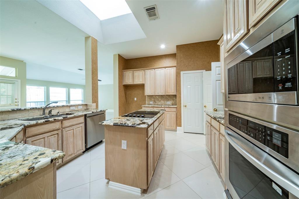 Arlington, Texas 76006, United States, 4 Bedrooms Bedrooms, ,2 BathroomsBathrooms,Residential,Active,161487