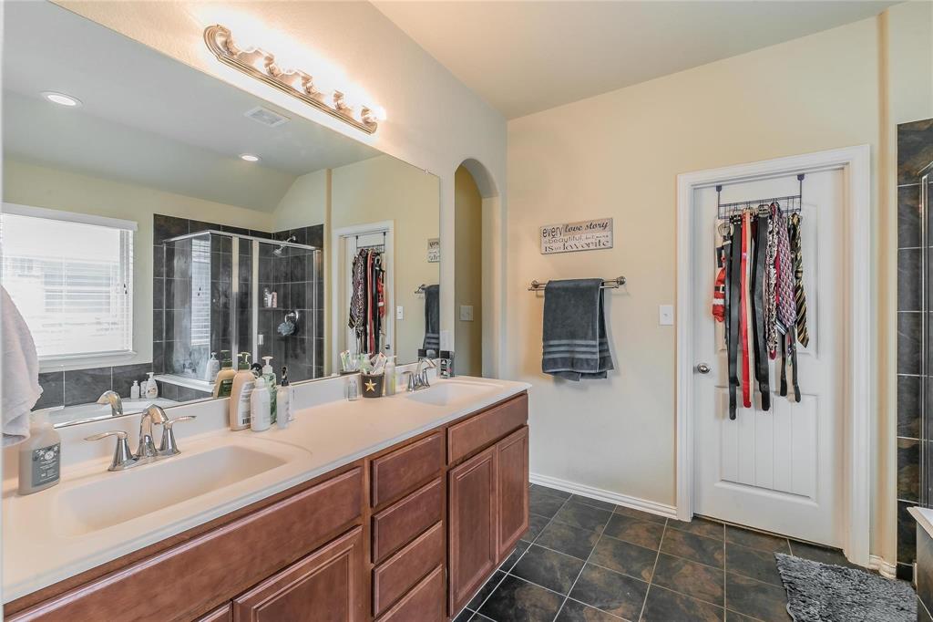 Mountain Valley Lake Tr - Residential Lease