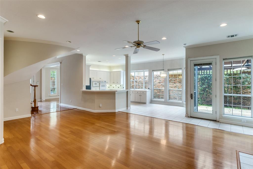 Royal Lane Village - Residential