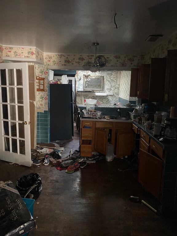 A L Hollis Sub - Residential