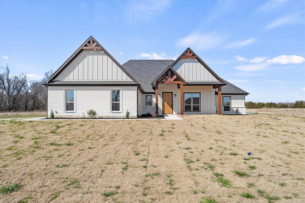 3186 County Road 1076