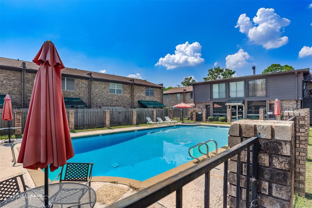 East Kings Court - Residential